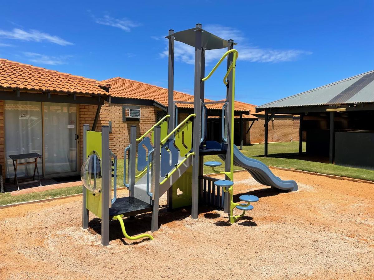 Geraldton'S Ocean West Holiday Units & Short Stay Accommodation Extérieur photo